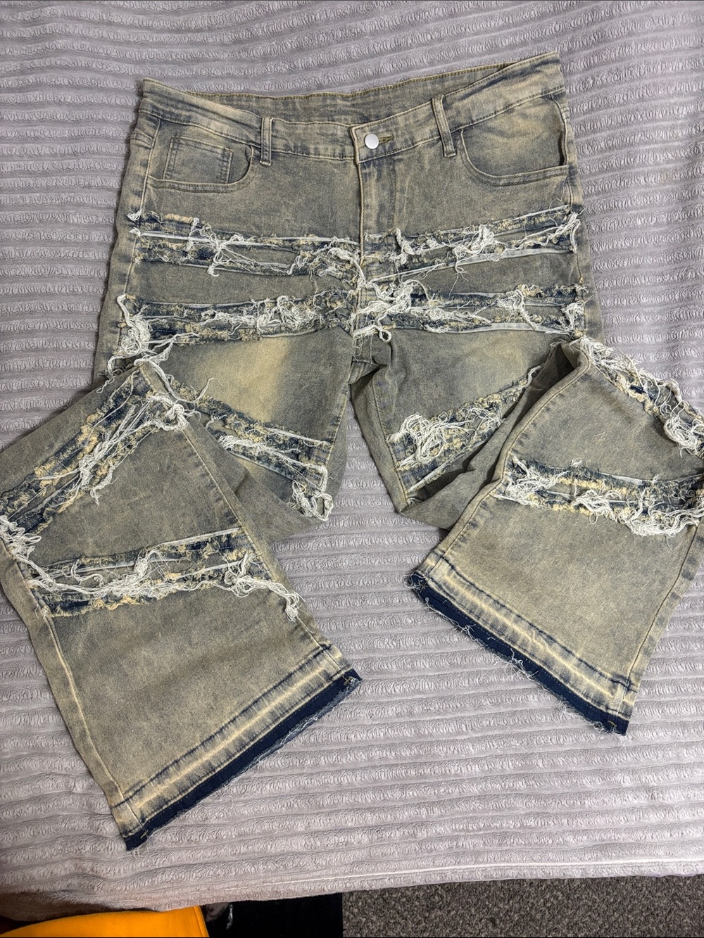 Distressed Men's Denim Jeans - Washed Grey